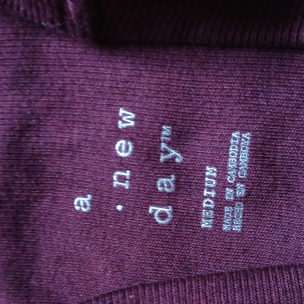 A New Day Ribbed Tank Set of Four ■ Size M Jewel Tones - Picture 6 of 7